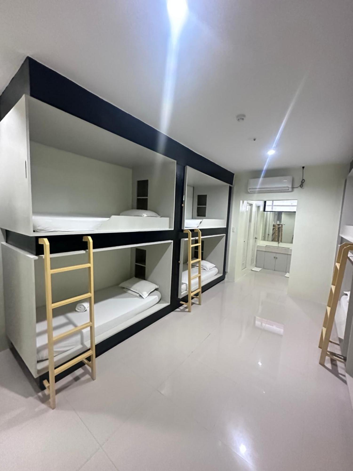 Travelbee Airport Inn Île de Mactan Extérieur photo